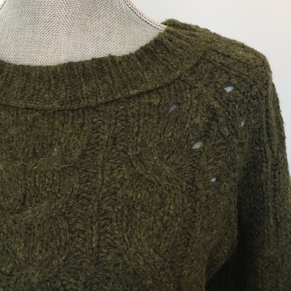 LOFT Cable Knit Exposed Seams 3/4 Sleeve Pullover Sweater, size Medium ❤️ - Picture 4 of 13